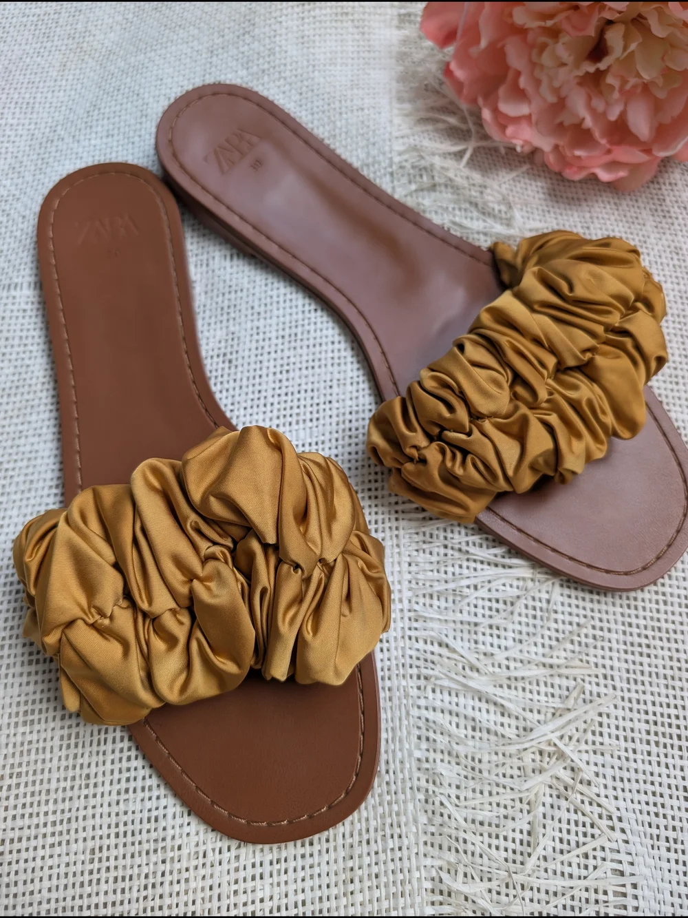 Zara Tan Slide Sandals with Mustard Ruched Satin Strap sz39 - Picture 3 of 7